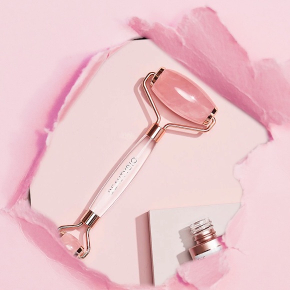 Brand new in box Beauty Bio Rose Quartz Dual Ended Roller - Picture 3 of 5